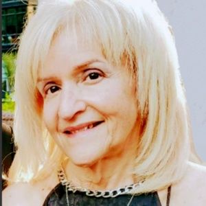 Meet your Posher, Analee